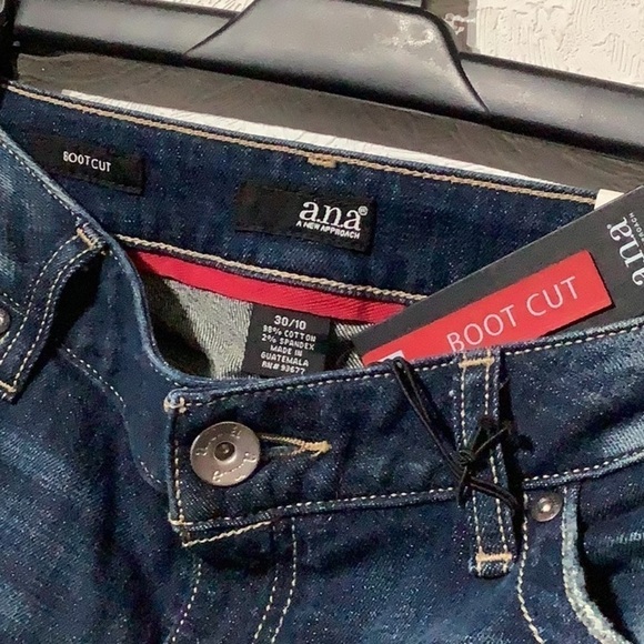 A.n.a. NWT - Sz 30/10 - comfy boot cut jeans - Picture 4 of 4